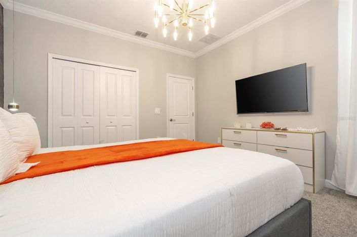 Image No.32-6 Bed Property for sale