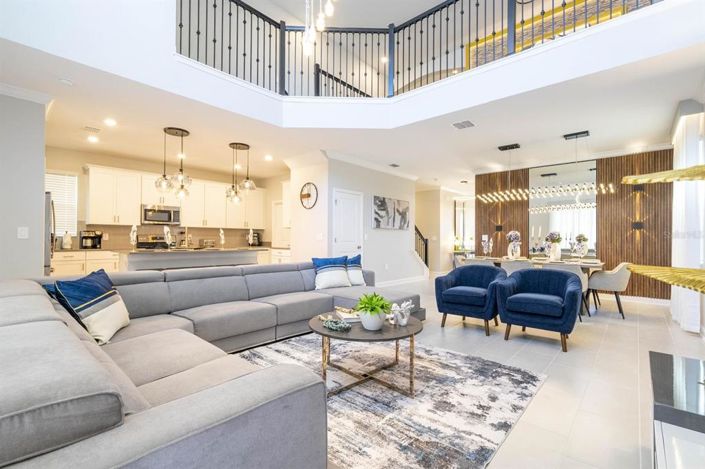 Image No.40-6 Bed Property for sale