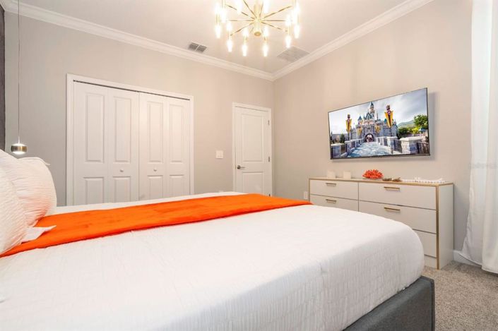 Image No.48-6 Bed Property for sale