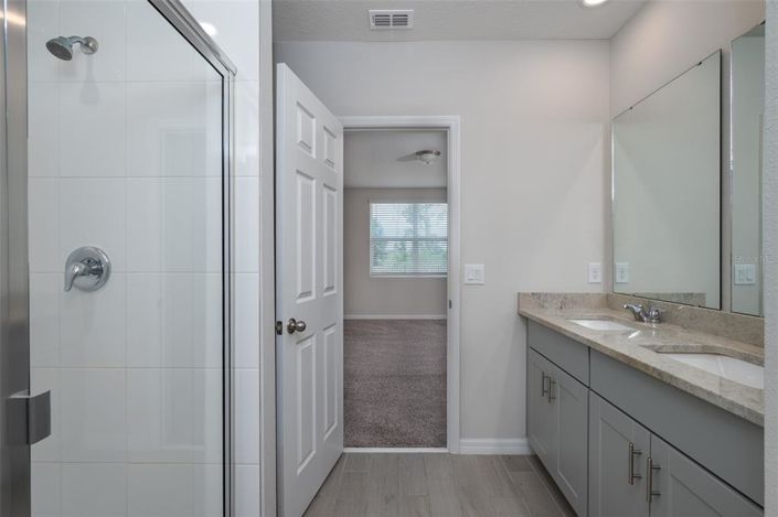 Image No.15-4 Bed Property for sale