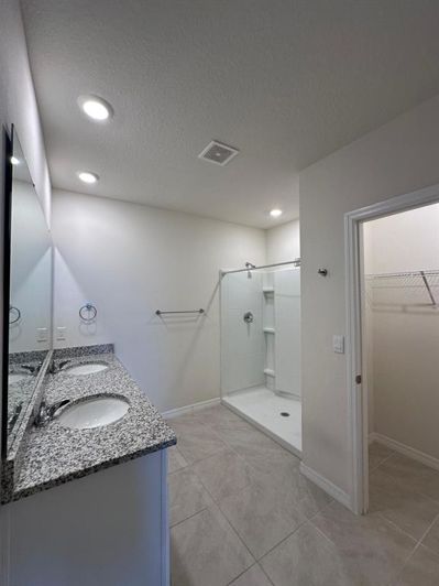 Image No.5-3 Bed Property for sale