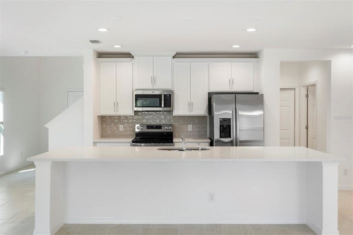 Image No.2-4 Bed Property for sale