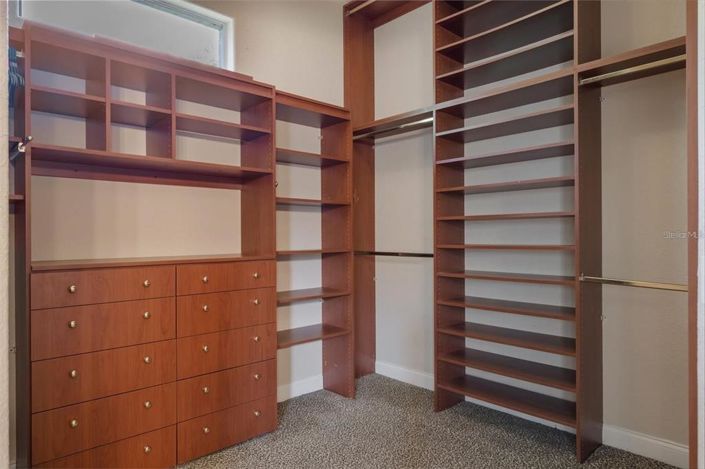 Image No.25-5 Bed Property for sale