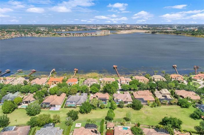 Image No.56-5 Bed Property for sale