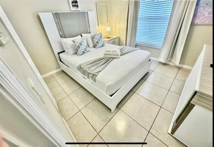 Image No.13-4 Bed Property for sale