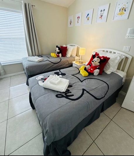 Image No.17-4 Bed Property for sale