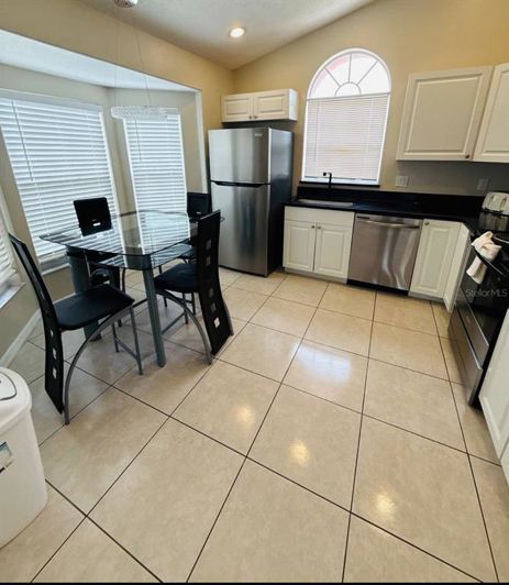 Image No.7-4 Bed Property for sale