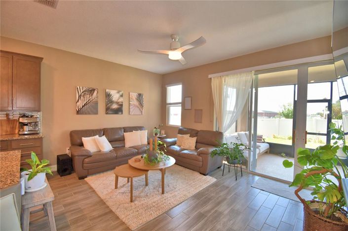 Image No.22-3 Bed Property for sale