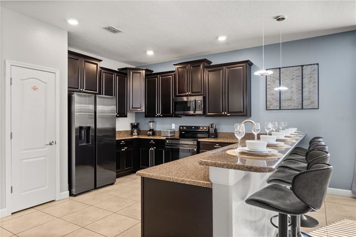 Image No.13-9 Bed Property for sale