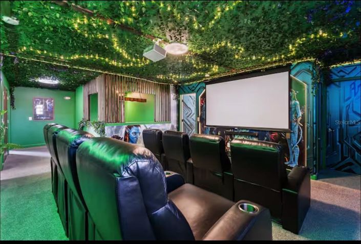 Image No.22-9 Bed Property for sale