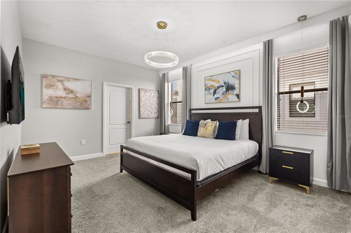 Image No.27-9 Bed Property for sale