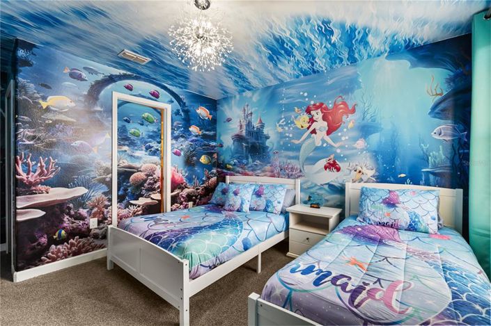 Image No.3-9 Bed Property for sale