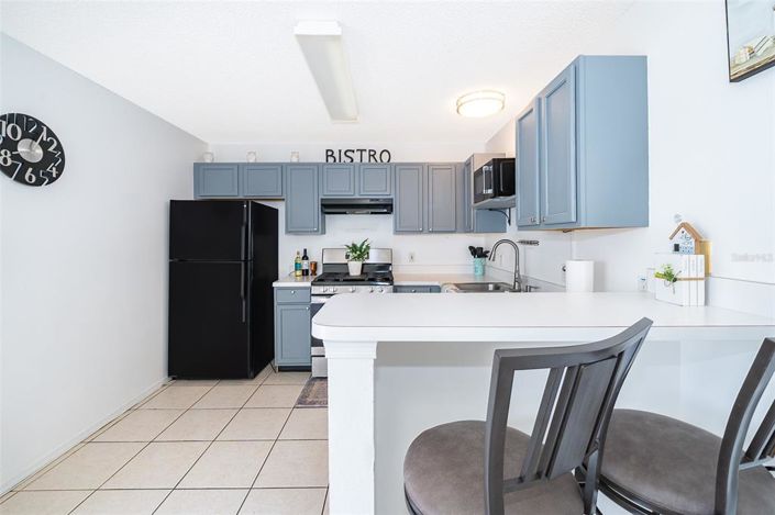 Image No.11-4 Bed Property for sale