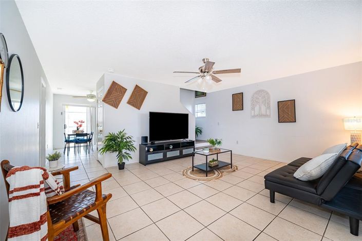 Image No.5-4 Bed Property for sale