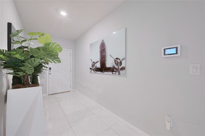 Image No.5-5 Bed Property for sale