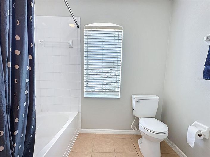 Image No.29-5 Bed Property for sale