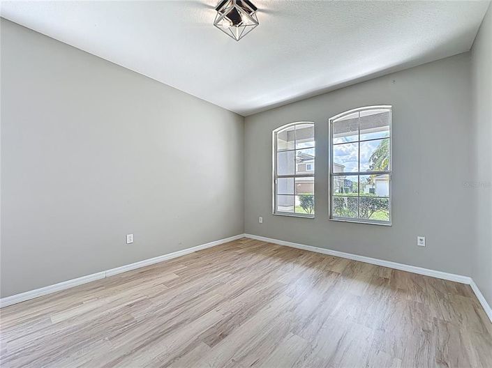 Image No.41-5 Bed Property for sale