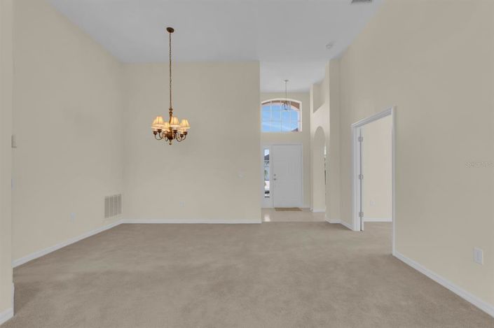 Image No.10-2 Bed Property for sale