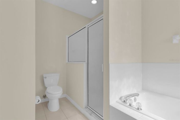 Image No.22-2 Bed Property for sale