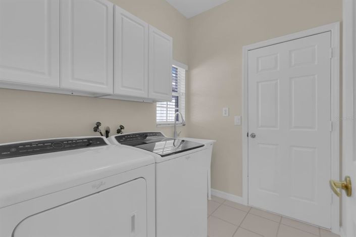 Image No.28-2 Bed Property for sale