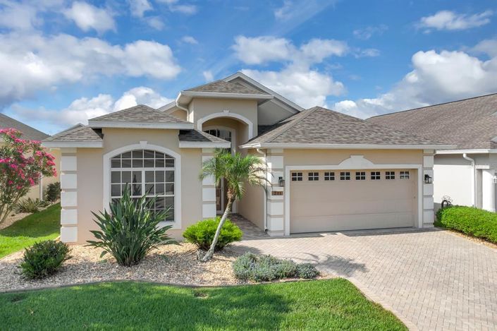 Image No.32-2 Bed Property for sale