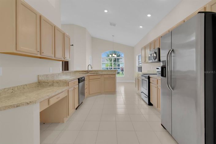 Image No.4-2 Bed Property for sale