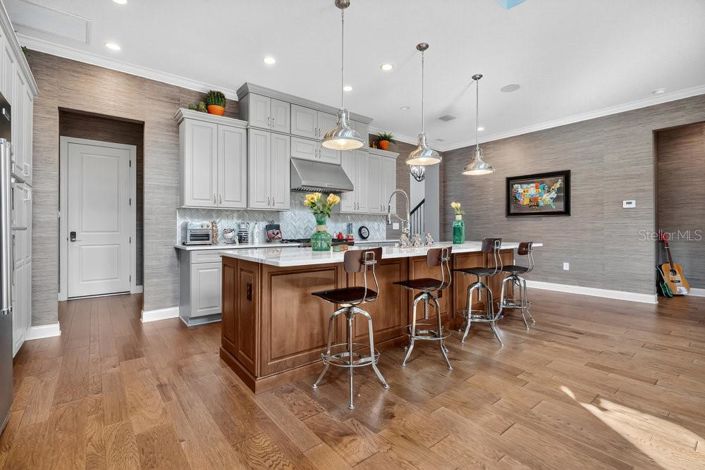 Image No.13-4 Bed Property for sale