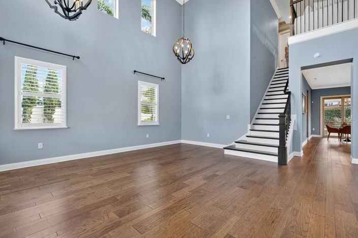 Image No.5-4 Bed Property for sale