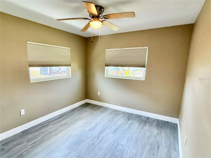 Image No.28-3 Bed Property for sale