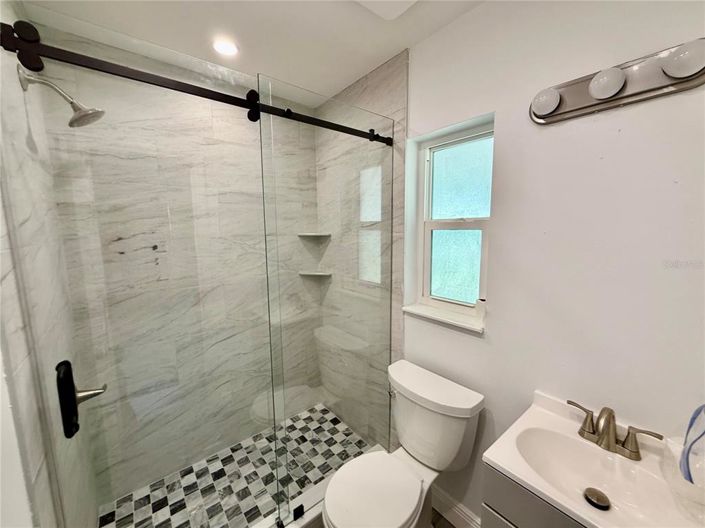 Image No.30-3 Bed Property for sale