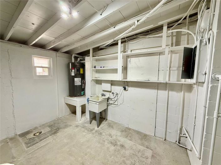 Image No.38-3 Bed Property for sale