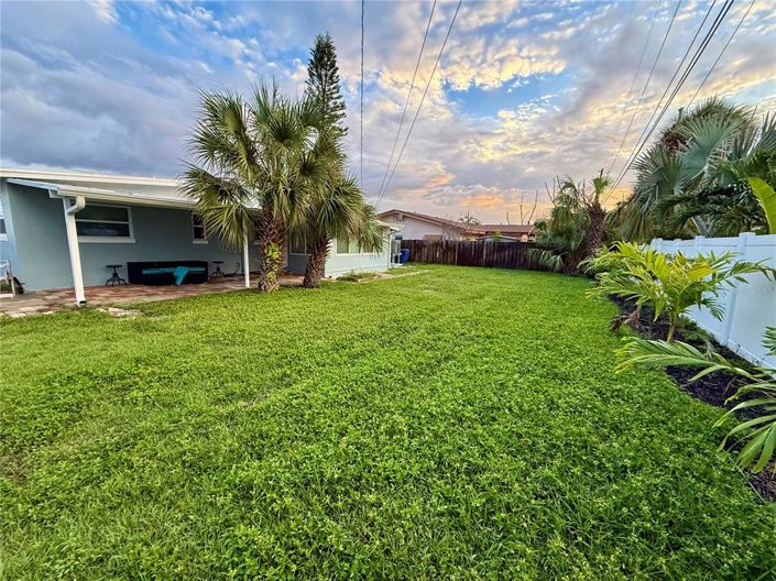 Image No.54-3 Bed Property for sale