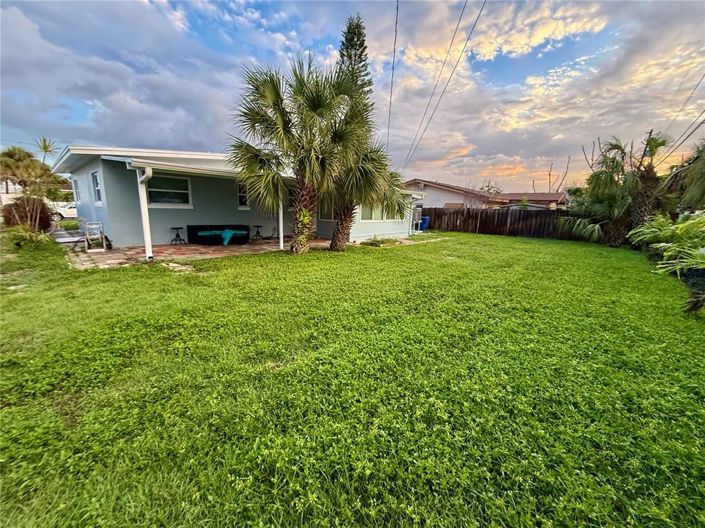 Image No.56-3 Bed Property for sale