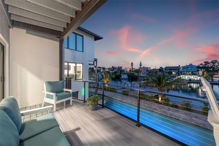 Image No.46-10 Bed Property for sale