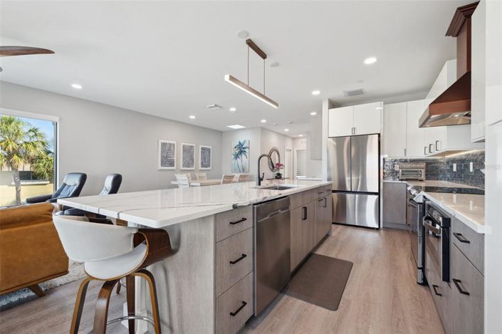 Image No.9-10 Bed Property for sale