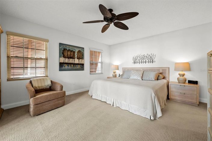 Image No.15-2 Bed Property for sale