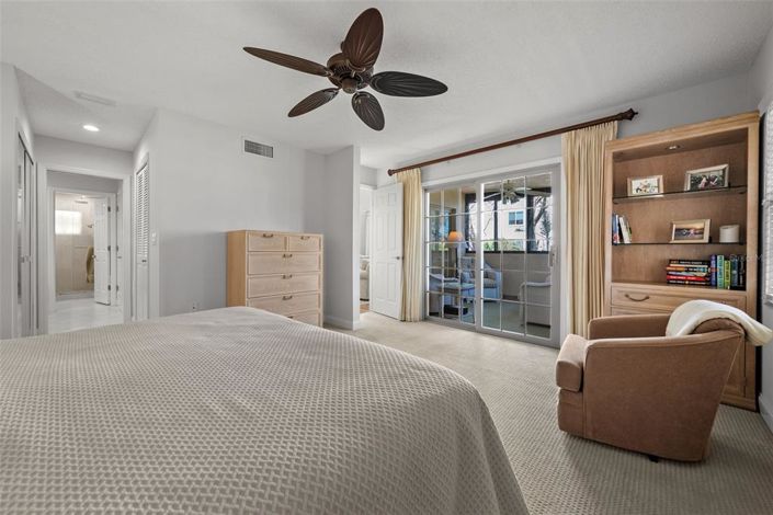 Image No.17-2 Bed Property for sale