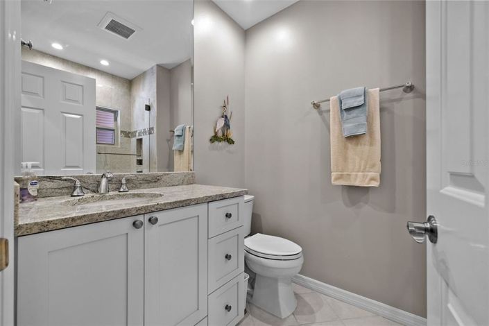 Image No.27-2 Bed Property for sale