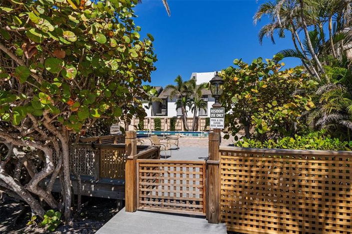 Image No.33-2 Bed Property for sale