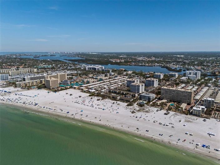 Image No.42-2 Bed Property for sale