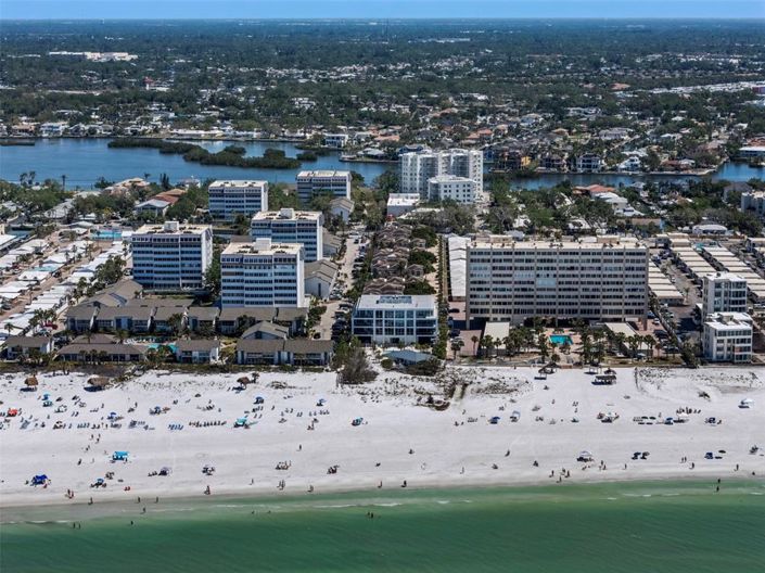 Image No.43-2 Bed Property for sale