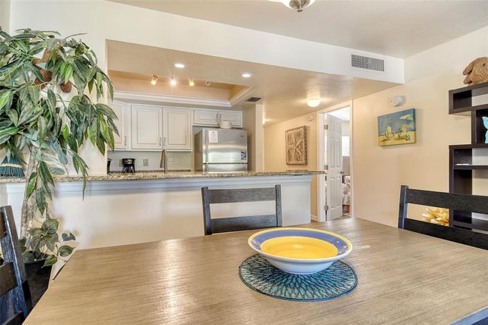 Image No.17-2 Bed Property for sale