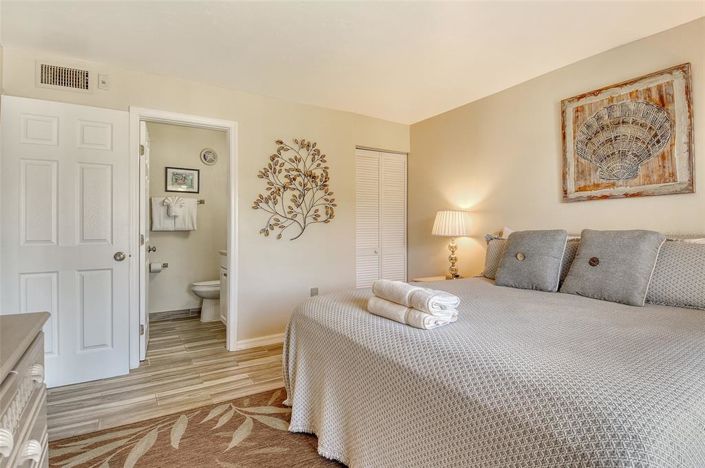 Image No.23-2 Bed Property for sale