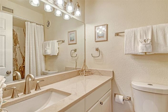 Image No.28-2 Bed Property for sale