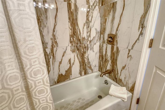 Image No.29-2 Bed Property for sale