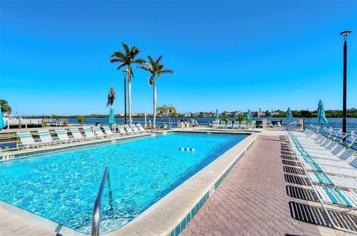 Image No.34-2 Bed Property for sale