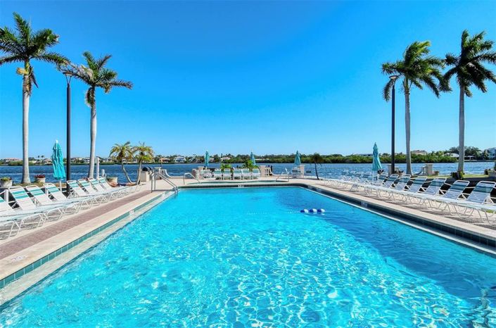 Image No.35-2 Bed Property for sale