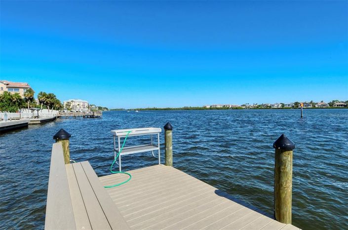 Image No.38-2 Bed Property for sale