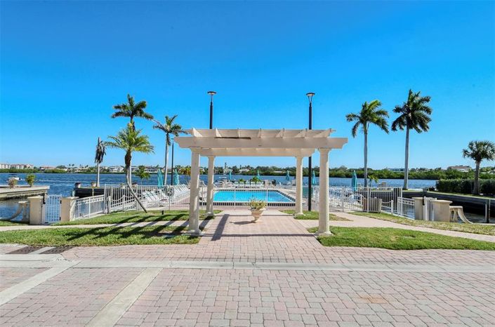 Image No.4-2 Bed Property for sale