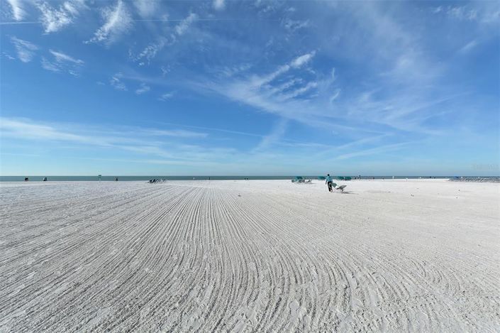 Image No.44-2 Bed Property for sale